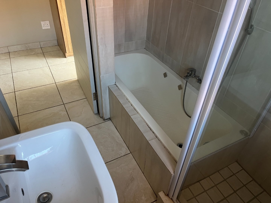 2 Bedroom Property for Sale in Potchefstroom South North West